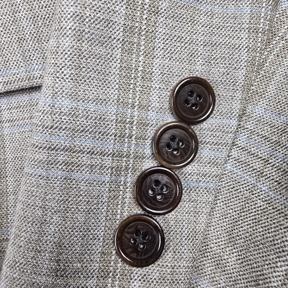 Brooks Brothers please check